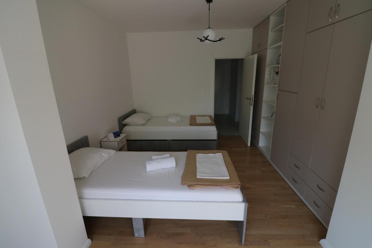 Apartment Sandrita Kotor Exterior photo